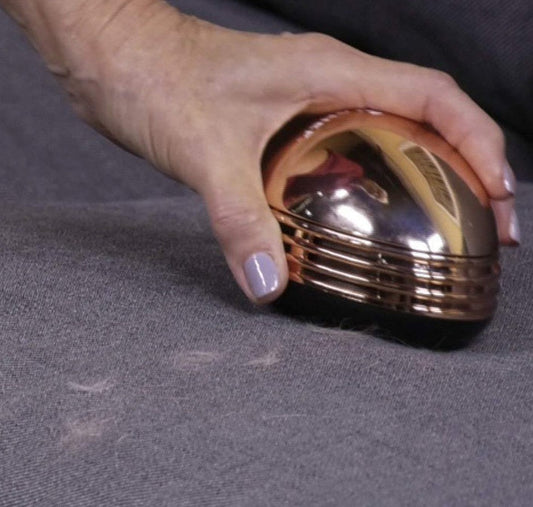 CleanJet™ – USB Mini Desk Vacuum.